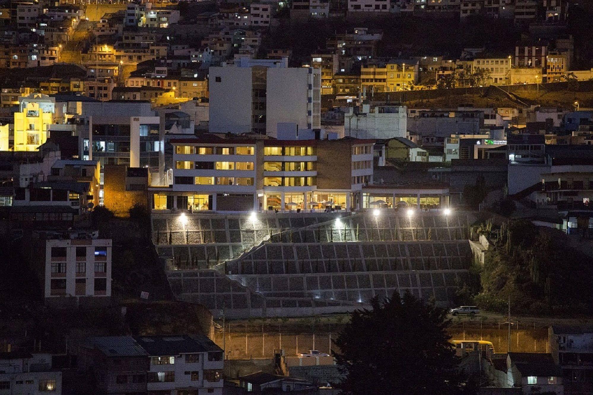 Hotel Ambato Luaran gambar