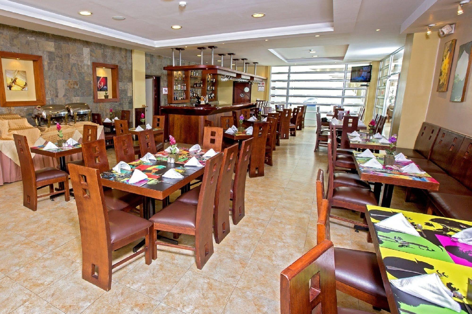 Hotel Ambato Luaran gambar