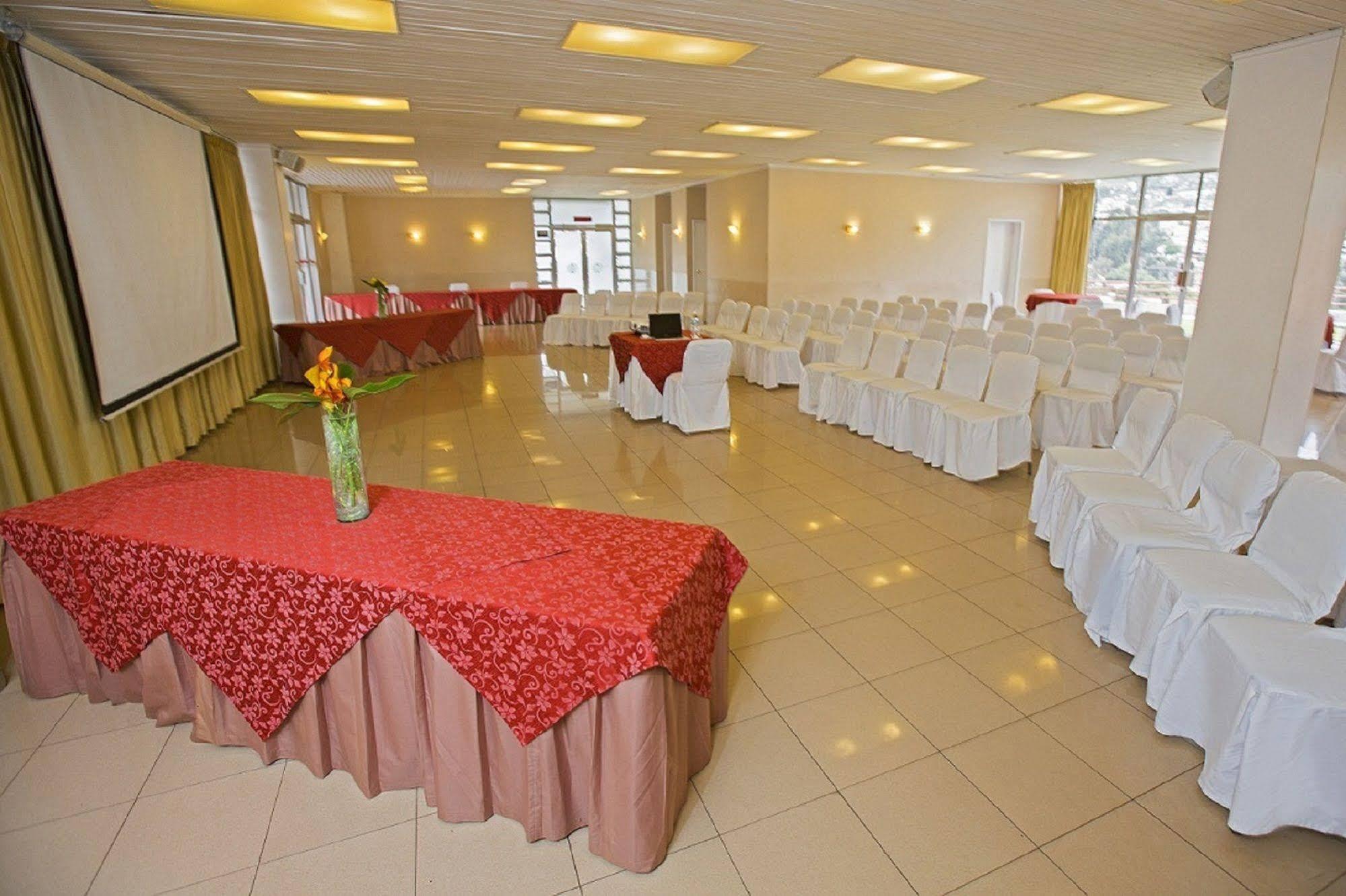 Hotel Ambato Luaran gambar