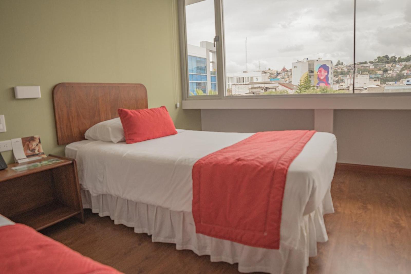 Hotel Ambato Luaran gambar