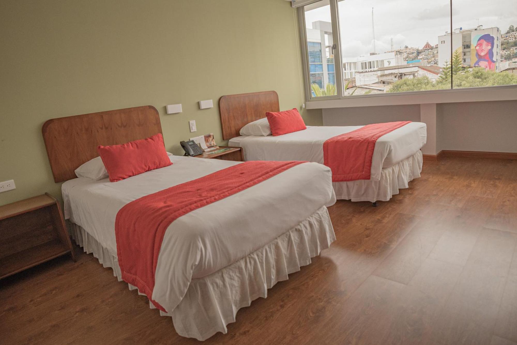 Hotel Ambato Luaran gambar