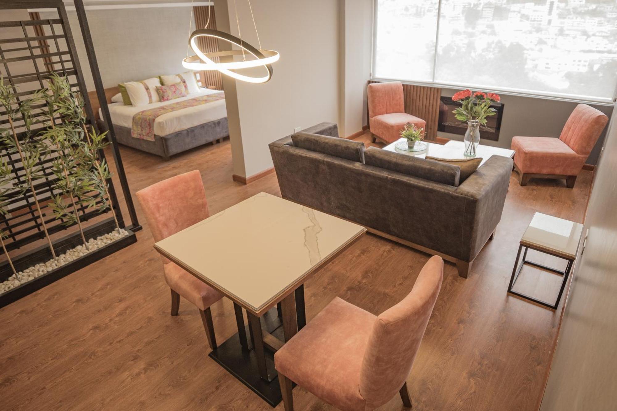 Hotel Ambato Luaran gambar